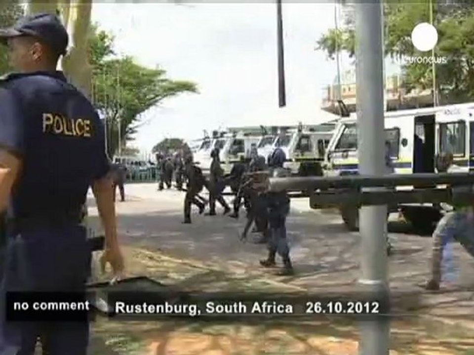Clashes between riot police and South... - no comment