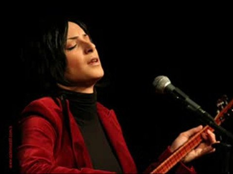 Özlem Özdil Dinle sözüm al nasihat