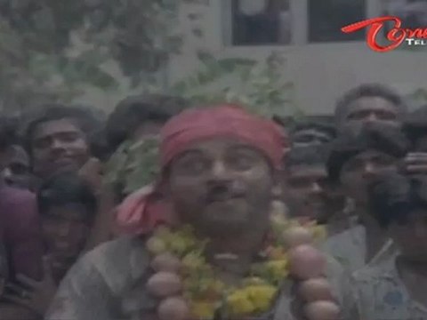 Edurinti Mogudu Pakkinti Pellam Songs - Dabbu Karchu Pettakunda - Rajendra Prasad - Divya Vani