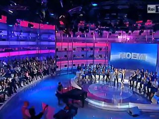 Noemi vs Nonna Titti,  Performance at Domenica In - 28/10/2012