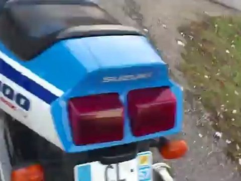 suzuki 1100 gsxr de 91 avec ligne remus