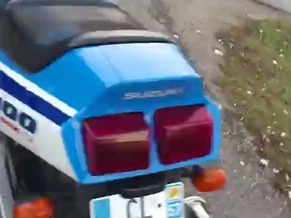 suzuki 1100 gsxr de 91 avec ligne remus