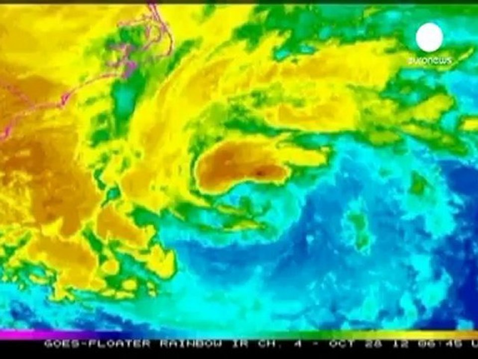 Hurricane Sandy blows into New York state