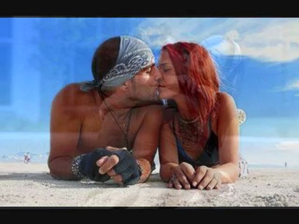 Best Relaxing Romantic Piano Music Video: Couples In Love with "Look At Me" by Tom Van Dorn