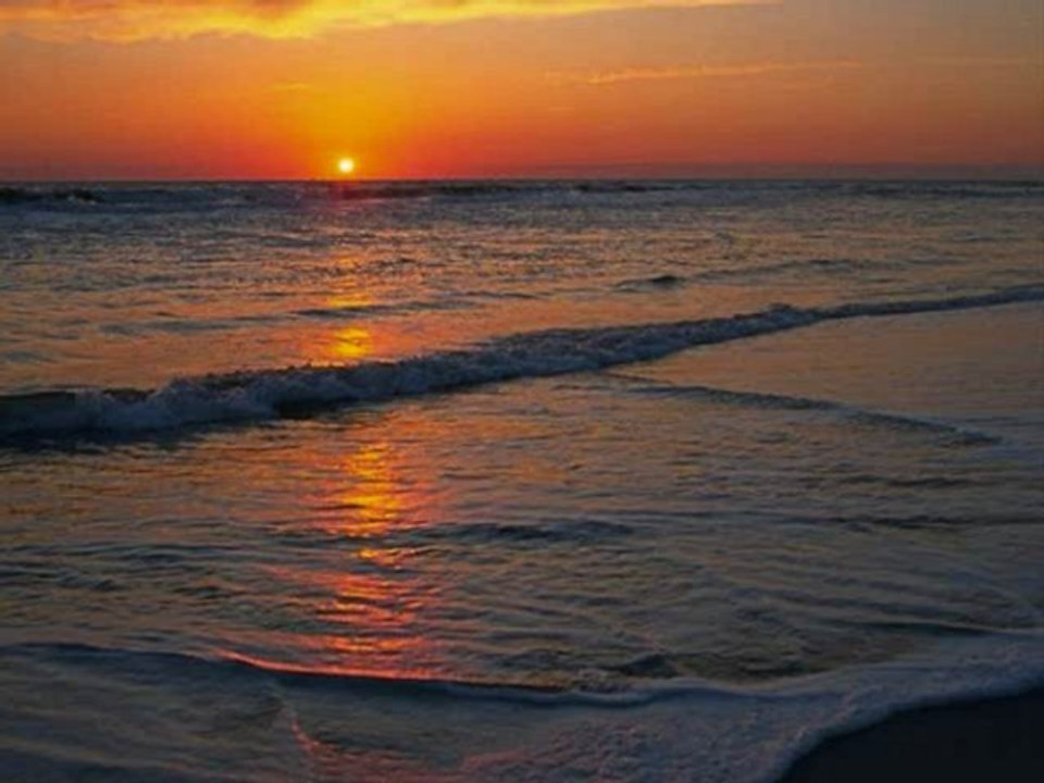 Best Relaxing Romantic Piano Video: I Promise You I'll Never Break Your Heart by Tom Van Dorn