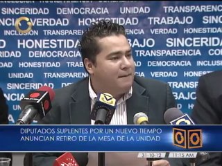 Ricardo Sánchez y otros diputados se retiran de la MUD