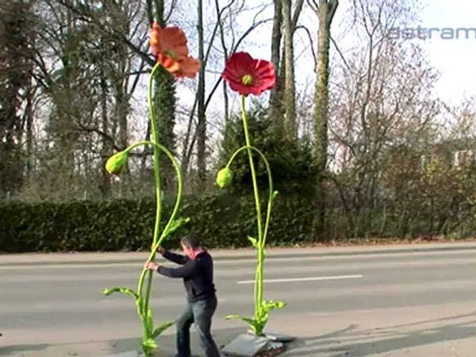 Aussenwerbung 3d Werbeobjekte Kundenstopper Lebkuchenhaus-Fassade ART by BONVALET