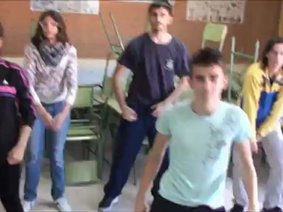 Flash mob Stronger IES VEGAS BAJAS