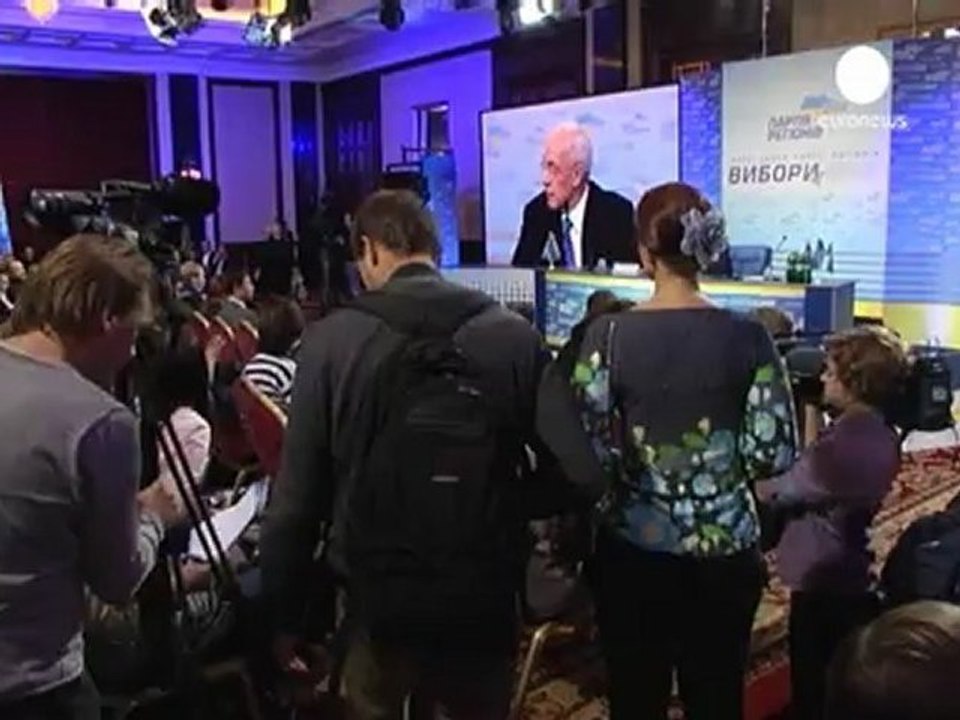 Législatives ukrainiennes : le parti au pouvoir arrive...