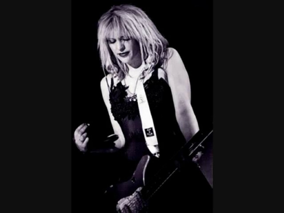 Hole-BestSundayDress