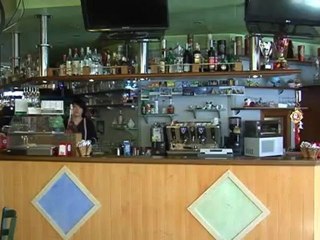 pestato per un caffe grave un pensionato