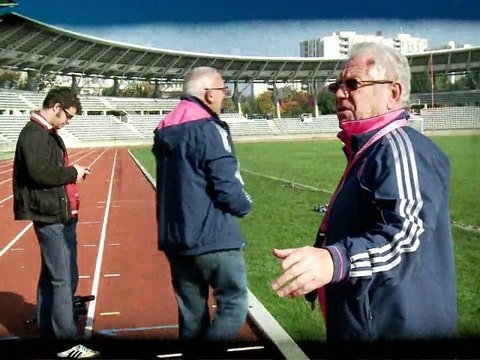 Jerome Alonzo rencontre l'intendant du Stade francais Jean-Marie pour Place 2 be spécial Stade Francais / Toulouse