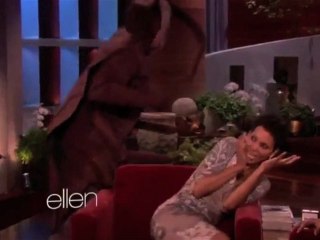 Le Top 5 : Halle Berry piégée par une araignée !
