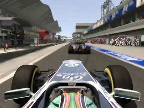 F1 2011 - GP d'Inde - Kier aux stands + Kier vs Pérez