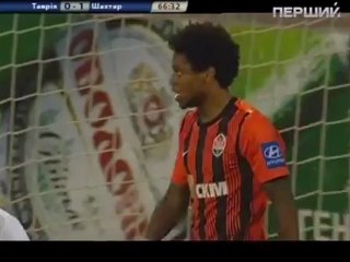 Таврия - Шахтер. Промах Луиса Адриано