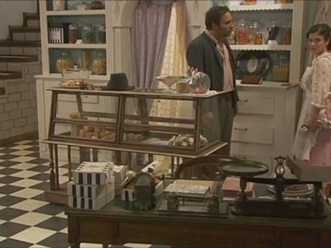 Tristán y Candela. Cap. 429 - Si acaso tengo problemas con mi patrón, tú tendrás problemas conmigo