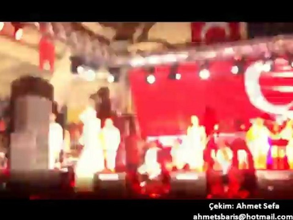 Ebru Gündeş Adana