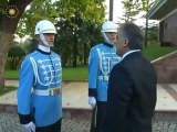 Cumhurbaşkanı Gül, Bayram Namazını Muhafız Alayı Süngülü Camii’nde Kıldı