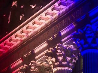 فوضى عارمة في شوارع نيويورك بعد مرور الاعصار ساندي