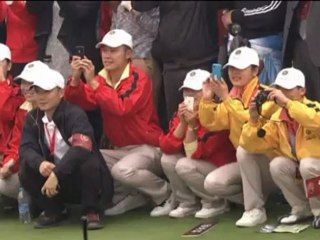 GOLF: Sfida tra Re, in Cina Mcllroy la spunta su Woods