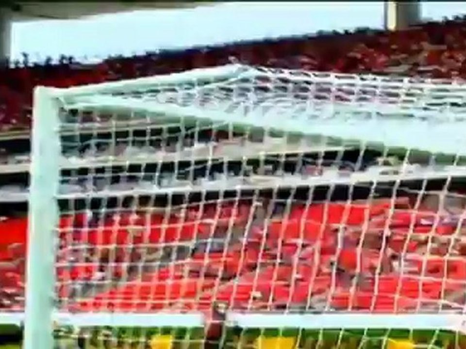 Marco Fabian unhaltbar aus 30 Metern!