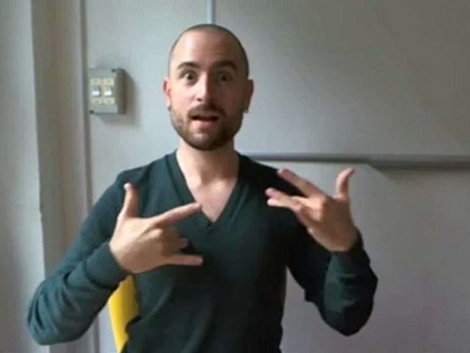 17 novembre 2012 /  Paris (75) Saint-Eloi : Spectacle interactif "Bibliothèque Ouverte" par la Cie des Toupies