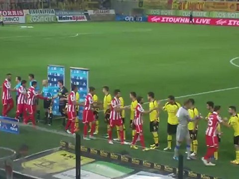 Άρης και Ολυμπιακός εισέρχονται στον αγωνιστικό χώρο του Κλεάνθης Βικελίδης