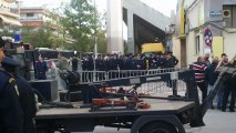 Ισχυρή Αστυνομική Δύναμη έξω από το 'Κλεάνθης Βικελίδης