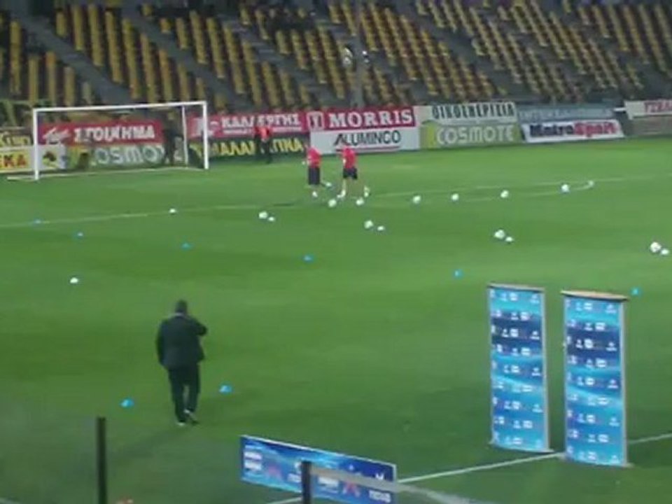 Ρόι Κάρολ και Μπάλας Μέγκιερι βγαίνουν για ζέσταμα