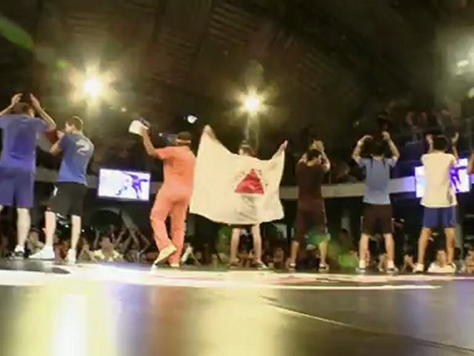 Freestyle Futbol in Rio de Janeiro - Red Bull Street Style Qualifiers 2011