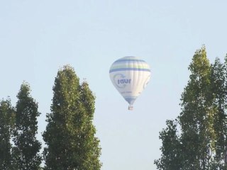 [France] Vol en Montgolfiere au dessus de Brissac (49), France