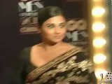 Vidya Balan HOT Expression in Black Long Sleeved Saree!