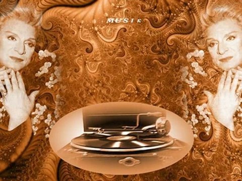 Zeki Müren ♫ Enginde yavaş yavaş günün minesi soldu.HD