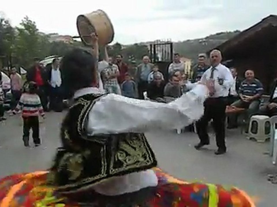 Kst Azdavay Guneyer Mehmet Nasuh Kızının Dügün Eğ :& İst Kücüksuda