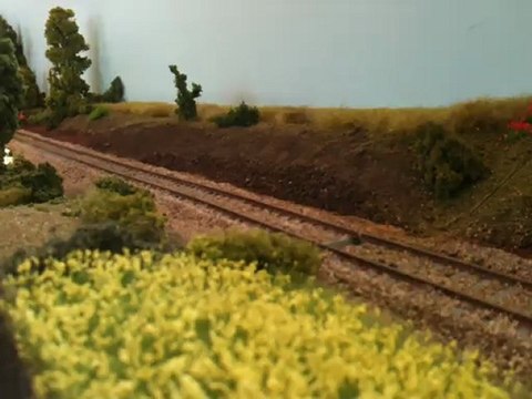 BB 75000 OSKAR et rame marchandise LS Models