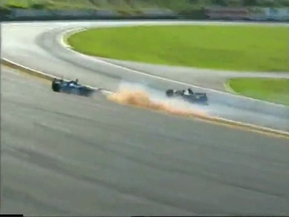 Webber and Massa Crash in Brazil 2002