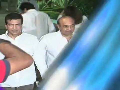 SRK, Hrithik, Big B at chautha ceremony of Mr Yash Chopra