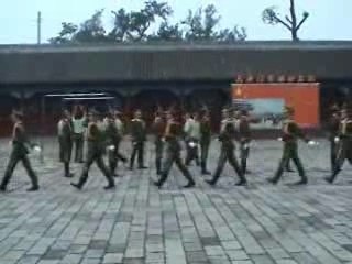 Quand les marionnettes...