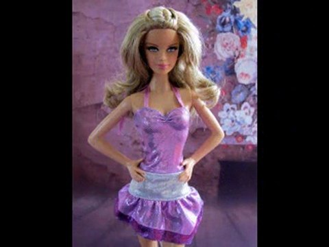 Petit défilé fashion pour poupées Barbie - Noël 2012