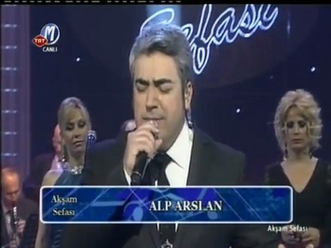 Alp Arslan ~ Unut beni kalbimdeki hicranla yalnız kalayım