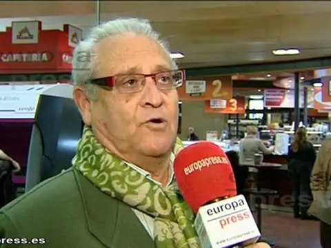 Gran afluencia de viajeros en la estación de Chamartín