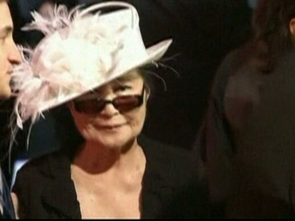 Paul McCartney: Yoko Ono not to blame for Beatl...