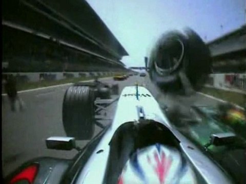 Raikkonen and Pizzonia Crash in Spain 2003