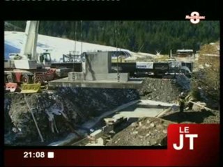 Assemblage d’une nouvelle télécabine à Morzine (Savoie)