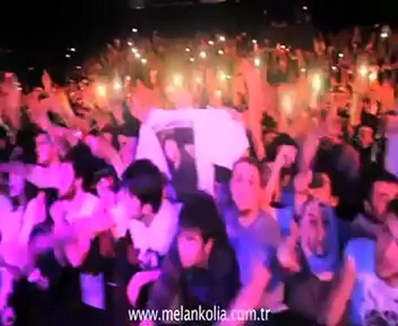 Sagopa Kajmer & Kolera Konser İstanbul BGM 2011 - Part 4.flv