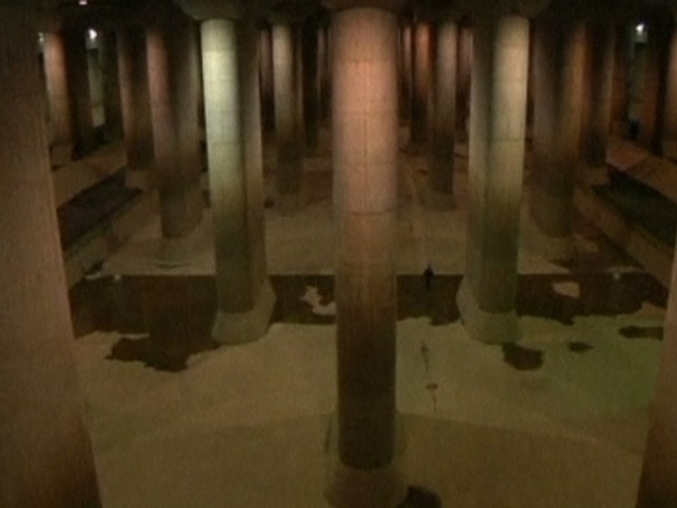 'Underground temple' protects Tokyo from floods