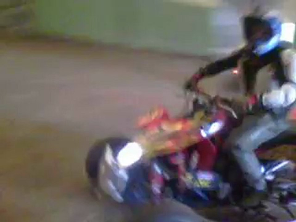 quad dans l'usine 450 LTR RAPTOR