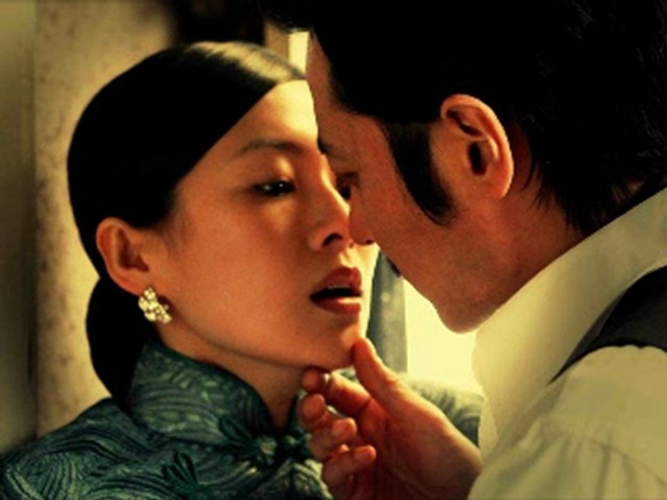 Dangerous Liaisons (2012) online watch www.hdmoviestore.net