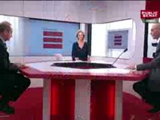 Gérard Longuet fait un bras d'honneur - TconouKoi