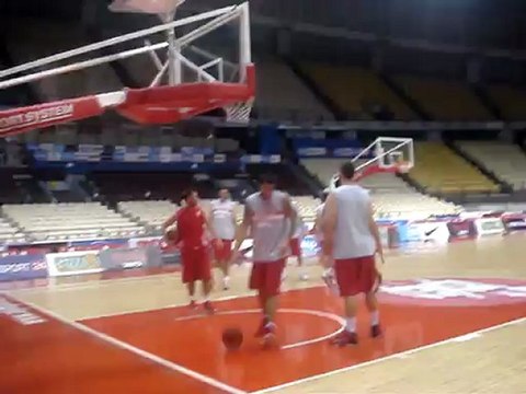 RedPlanet.gr - Προπόνηση στο ΣΕΦ ενόψει Τσεντεβίτα (3)